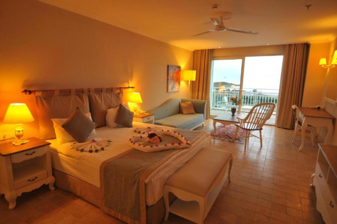 Andriake Beach Club Hotel دمرة المظهر الخارجي الصورة